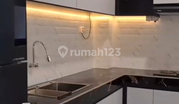 Huni di Tanjung Dekat Trans Studio 2