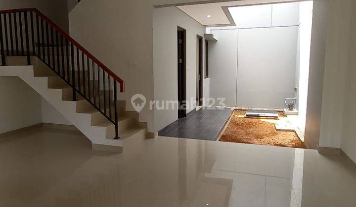 Rumah Cantik Siap Pakai, Summarecon Cluster Beryl 3