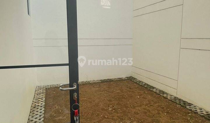 Rumah siap Pakai Summarecon Cluster Jade 5