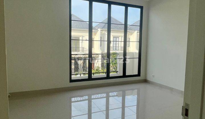 Rumah siap Pakai Summarecon Cluster Jade 7