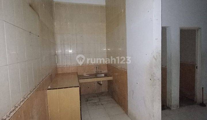 Ruko siap pakai di jalan irian 2,5 Lantai 3