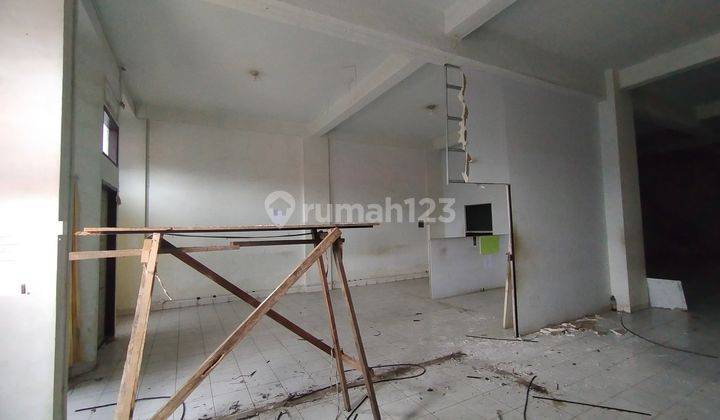 Dua Petak Ruko 3lantai di Perintis Kemerdekaan KM 15 7