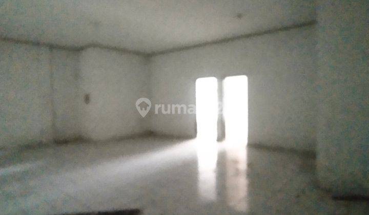 Dua Petak Ruko 3lantai di Perintis Kemerdekaan KM 15 11