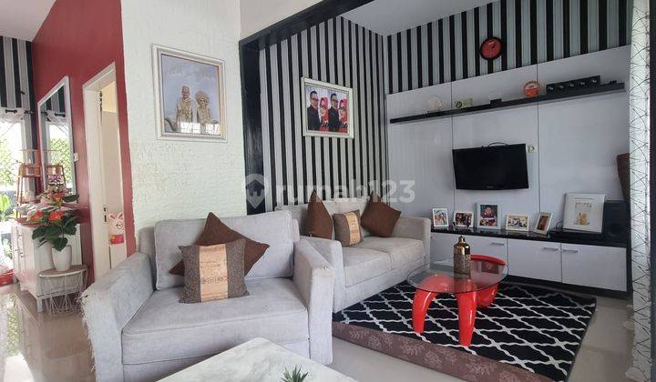 Rumah Cantik Full renovasi, Full interior, plus full perabot 3