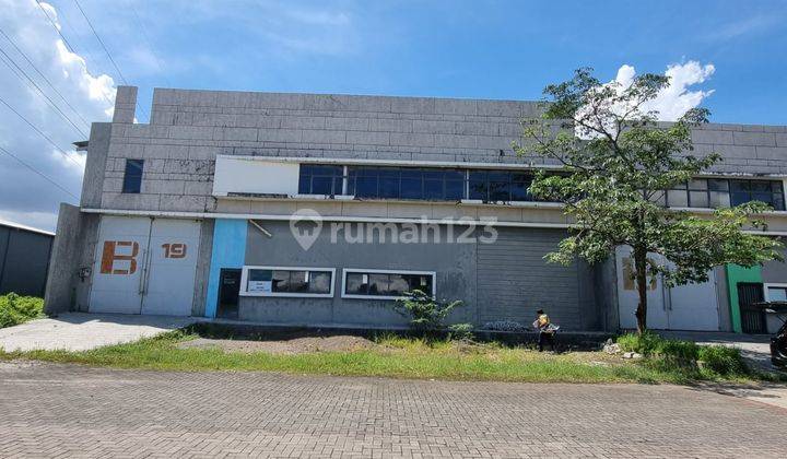 Gudang siap pakai di Pergudangan T-One Bizz Park Makassar 5