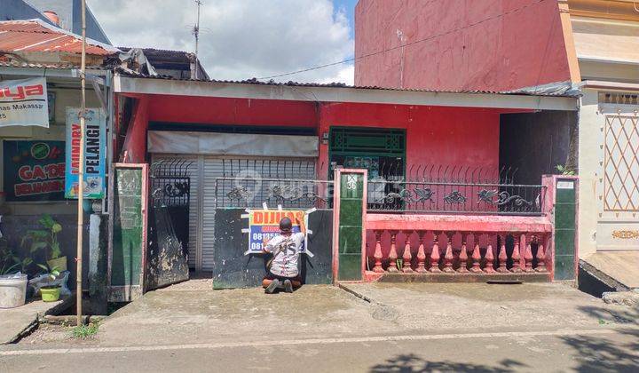 Rumah Tua dalam Kota Makassar di Poros jalan Toddopuli III 5