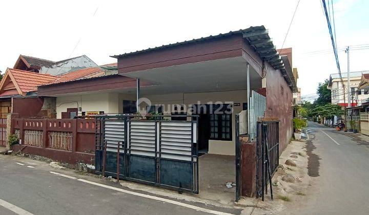 Rumah Murah Posisi Sudut di jalan Dg Tata 1