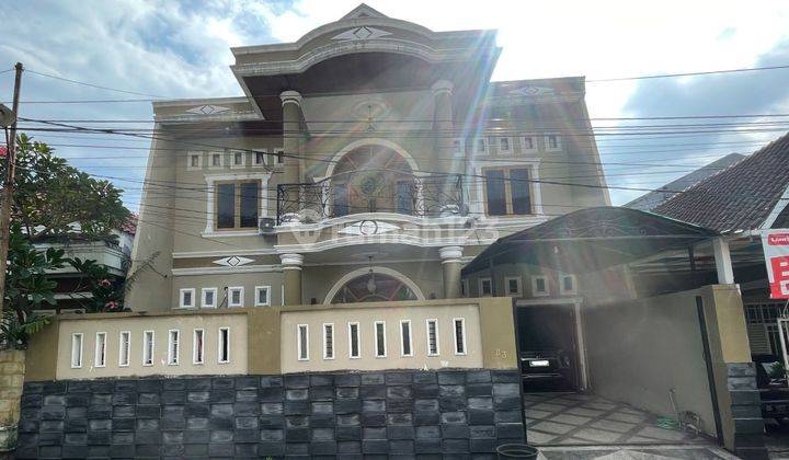 Rumah Cantik Full Furnish Dekat Kampus UNM Pettarani  1