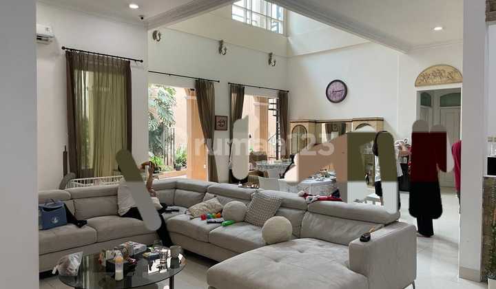 Dijual Rumah Mewah Pik Kondisi Bagus Siap Huni