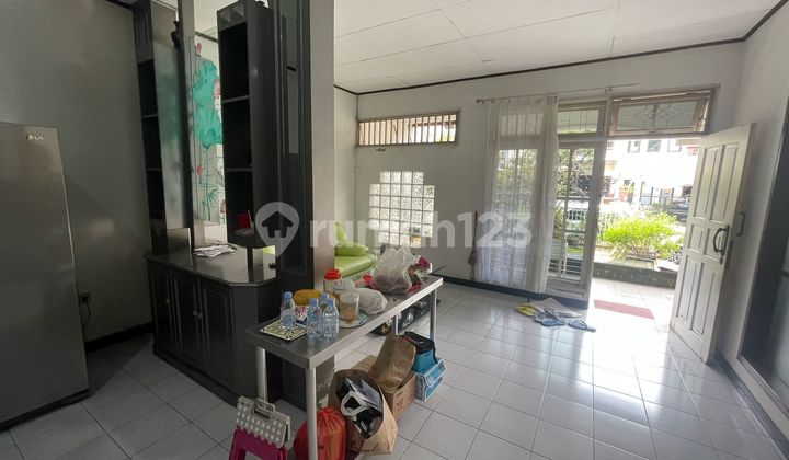 Old PIK House for Sale in Habitable and Tidy Condition