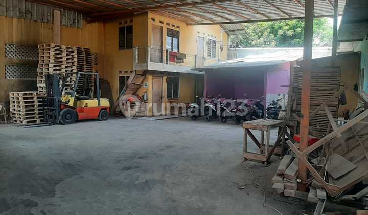 Factory in Gandoang Cileungsi can accommodate 40-foot containers, negotiable price, quick sale. 2