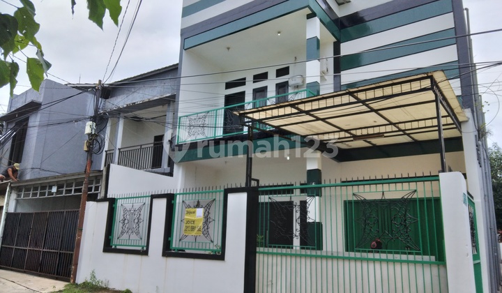 Di jual rumah 2 lantai siap huni  di bambu apus cipayang mabes hankam