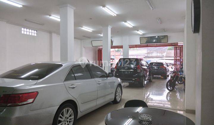 Showroom Mobil 2,5 lantai Lokasi pinggir jalan raya bantar gebang bekasi harga nego 2