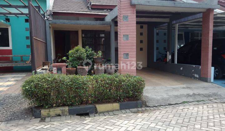 Rumah  di Cluster Deluxe, The Address, Cibubur 1