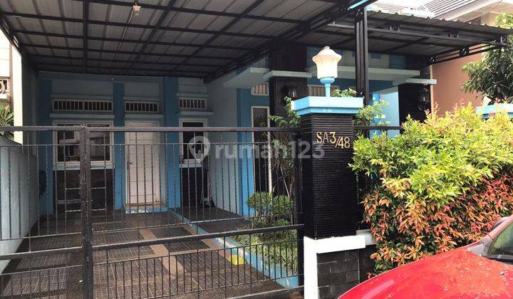 Di  rumah cantik 1 lantai di villa nusa indah 5 1