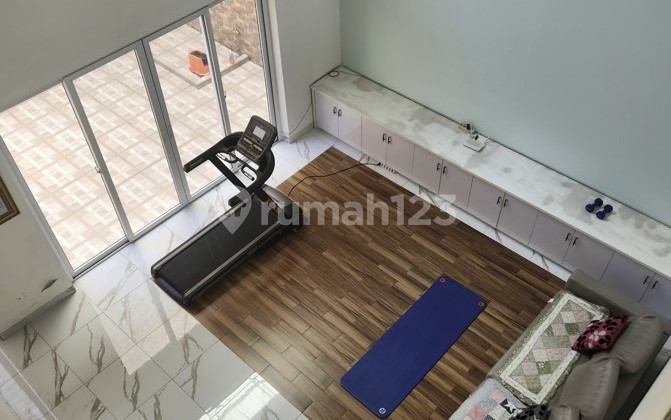 Rumah Cantik  mewah di RAFFLES HILLS  Cibubur Depan Taman  siap huni 2