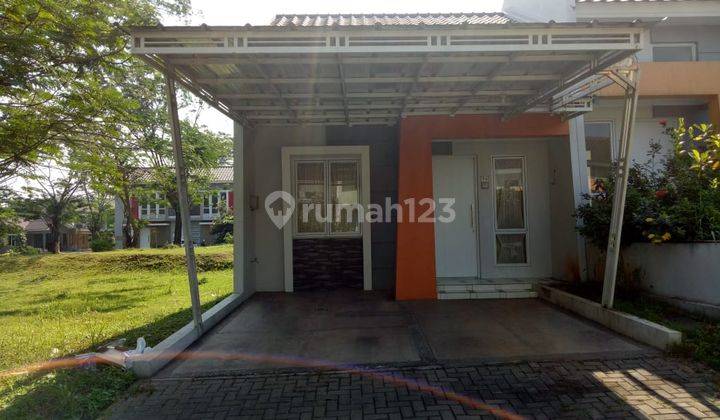 Disewakan Rumah cantik 1 lantai  sewa pertahun. Dapur cantik 2