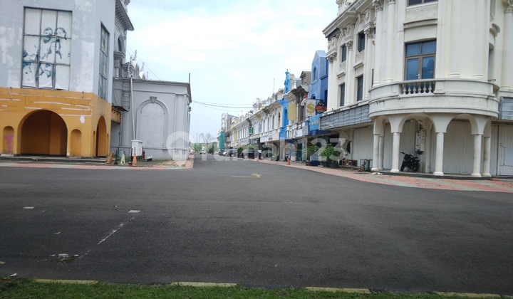 Corner RUKO 3 Floors in Cibubur Time Square, 3 Floors, Negotiable Price