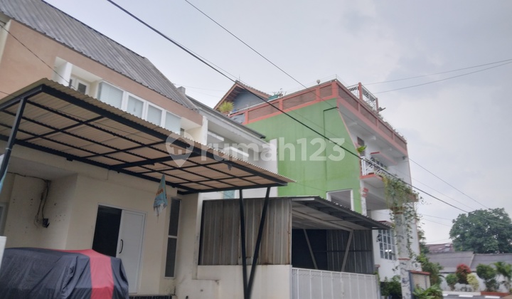 Rumah cantik di  GRAHA SANTIKA JATI ASIH BEKASI 2