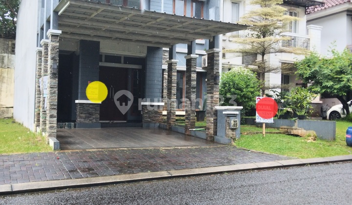 Rumah Cantik 2 Lantai di Legenda Wisata Cibubur