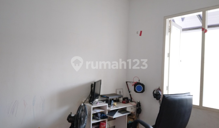 Rumah 2 Lantai Cantik di Legenda Wisata Harga Nego Rumah 2 Lantai Cantik di Legenda Wisata Harga Nego