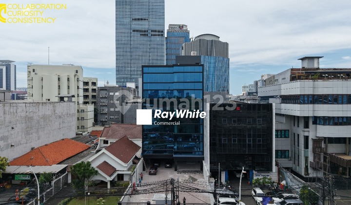 Dijual Gedung Strategis di Jl. Johar, Menteng - 6,5 Lantai, Potensi Maksimal untuk Bisnis & Investasi. 1