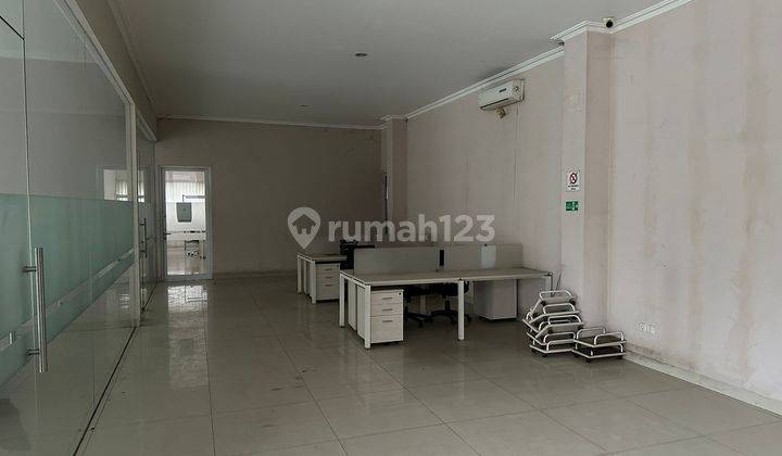 Dijual Gudang 2 Tingkat & Kantor Terawat di Lokasi Strategis di Delta Silicon 8 Cikarang. 2