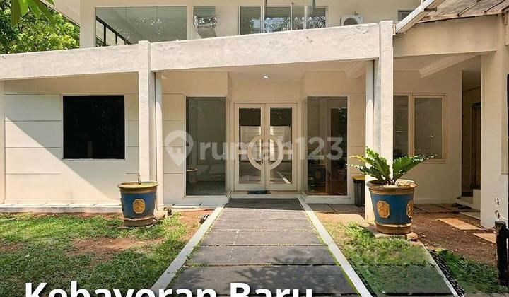 FOR SALE EXCLUSIVE PROPERTY IN KEBAYORAN BARU - PRIME LOCATION BEHIND SENAYAN CITY