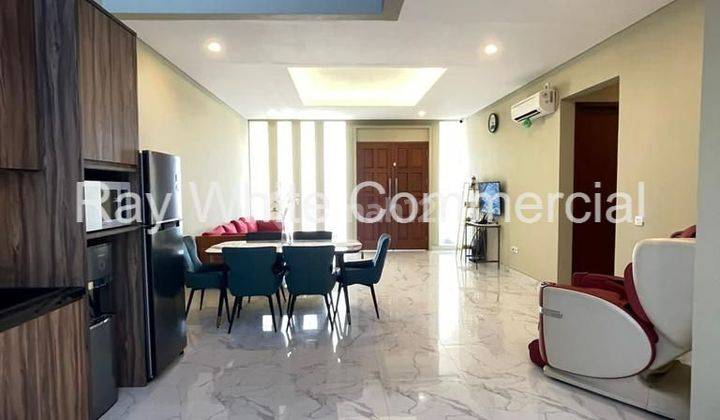 Dijual Rumah Modern Tropis Minimalis dengan Rooftop City View Di Pulomas Jakarta Timur. 2