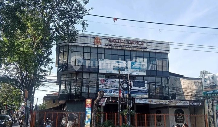 Shop house for sale for rent 3-story building, shop in Ciledug Tangerang Banten Shop house for sale for rent 3-story building, shop in Ciledug Tangerang Banten