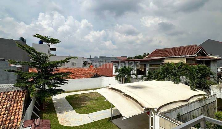 Dijual Rumah Halaman Sangat Luas di Lebak Bulus Jakarta Selatan 2