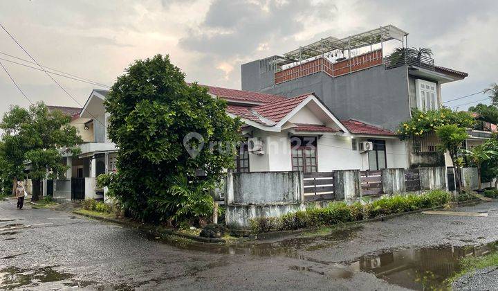 Dijual cepat rumah hook bintaro jaya sektor 5.dekat kampus STAN bintaro. 1