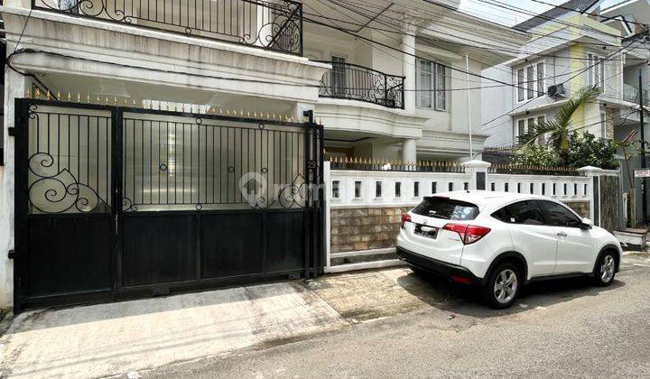 For Sale Tebet Nice Modern Classic House Furnished, Private Pool 1