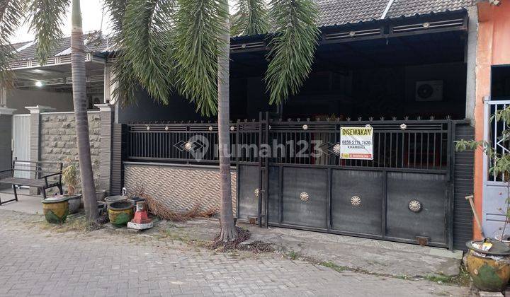 Rumah Cukup Luas Dekat Pusat Lamongan 1