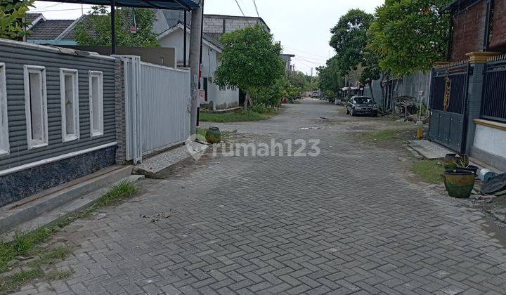 Rumah Dekat Menuju Pusat Lamongan di District Javaland Made 2