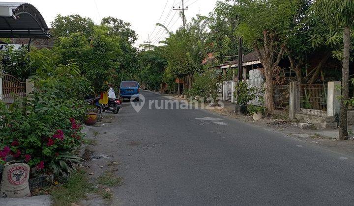 Rumah Lama Lokasi Istimewa Di Raya Made Rejo 2