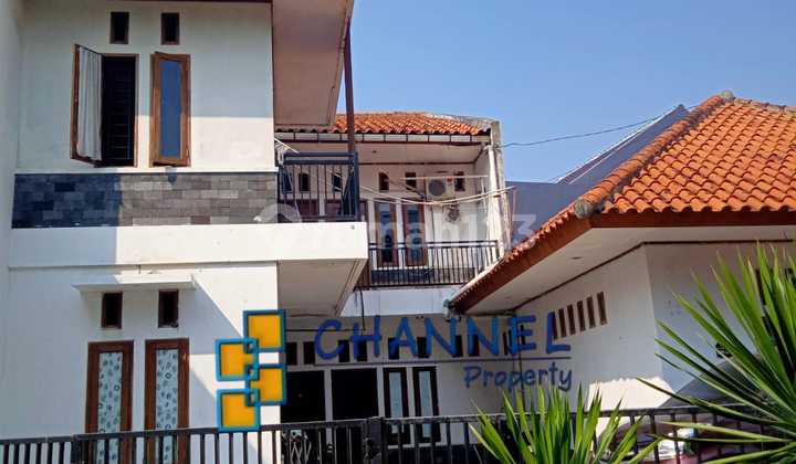 Selling Main House and Boarding House in a Strategic Location, BSD Griya Loka 2