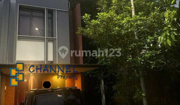 Jual Rumah Dekat Tol dan Pasmod Intermoda Freja House BSD, Fl Jual Rumah Dekat Tol dan Pasmod Intermoda Freja House BSD, Fl