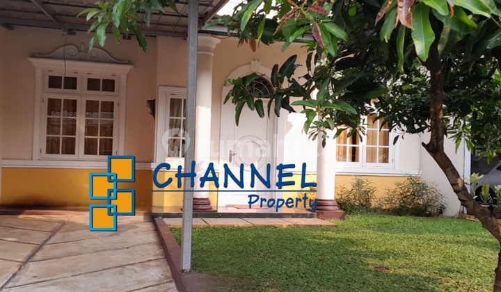 Jual Rumah Strategis Siap Huni BSD Taman Chrysant 2, Fl