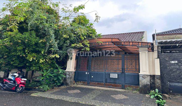 Rumah Permata Hijau Jalan Zamrud Kebayoran Lama Jakarta Selatan 1