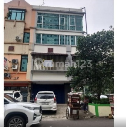 For Sale 4-Storey Shop House in a Strategic Location, Kelapa Gading, North Jakarta For Sale 4-Storey Shop House in a Strategic Location, Kelapa Gading, North Jakarta