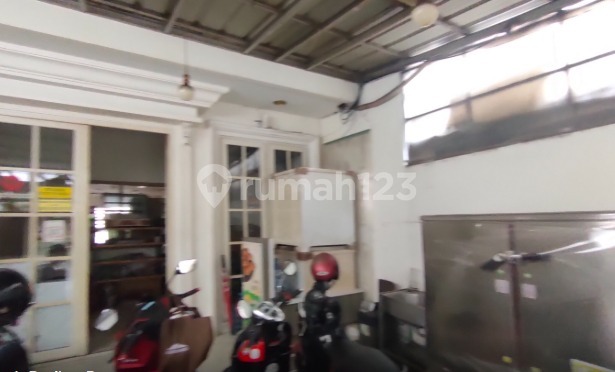 For Sale: 3-Story Shop House in a Strategic Location at Kemayoran, Central Jakarta 2