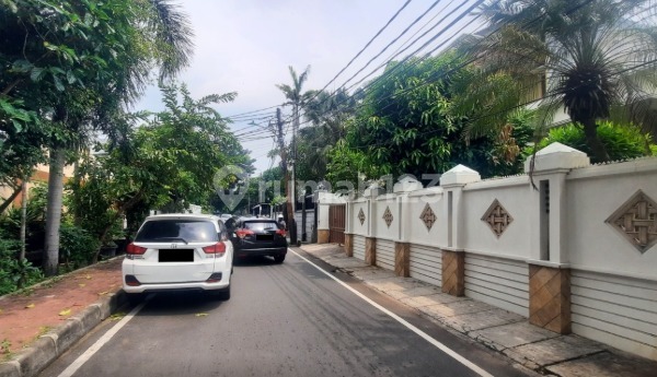 Dijual Rumah Bagus Lt 585 M2 di Petojo Gambir Jakarta Pusat 2