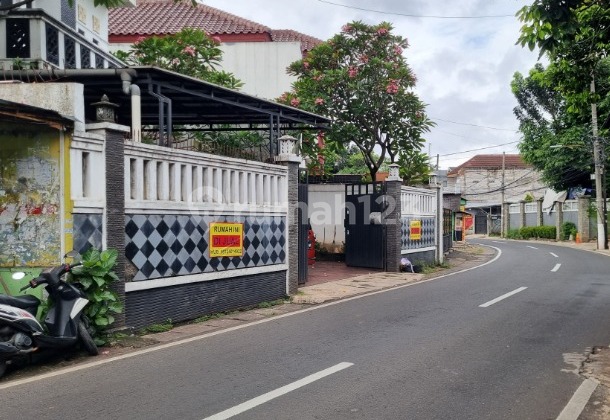 Dijual Rumah Bagus Lt 293 M2 Harga Dibawah Pasar Lokasi Strategis di Jagakarsa Jakarta Selatan 2