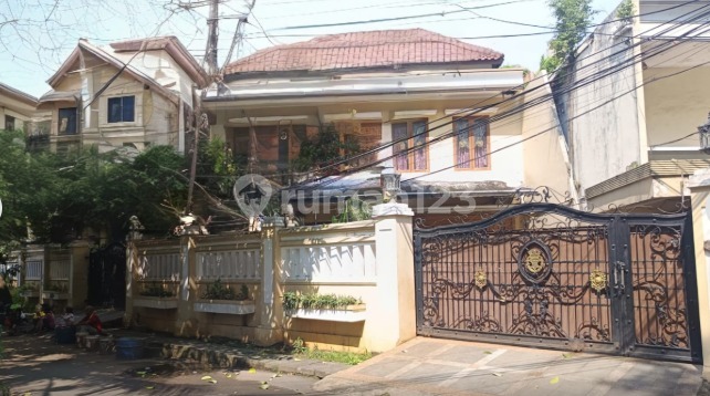 Dijual Rumah Bagus 2 Lantai di Pegangsaan Jakarta Pusat Dijual Rumah Bagus 2 Lantai di Pegangsaan Jakarta Pusat