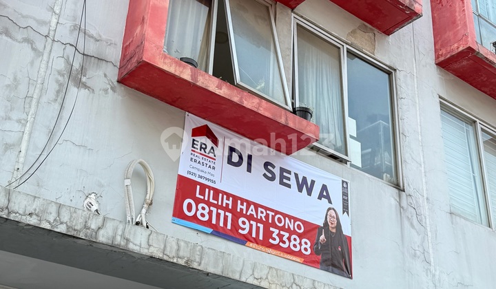 For Rent 4-Story City Square Business Shop House in West Jakarta 1