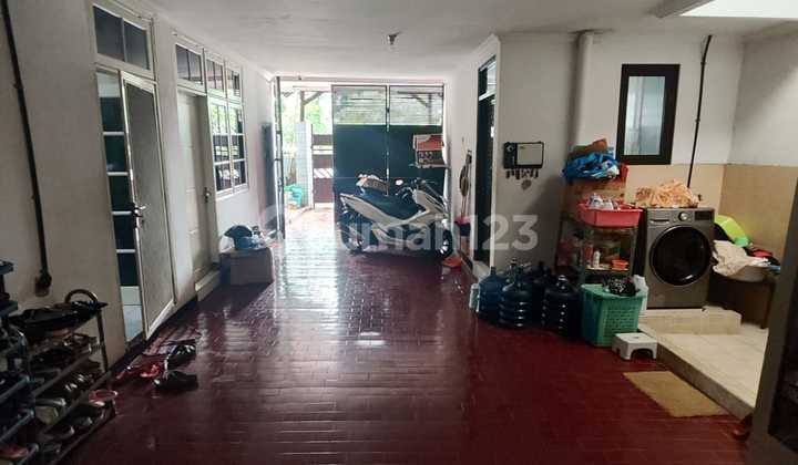 Rumah Mewah Surabaya Dharmahusada Permai