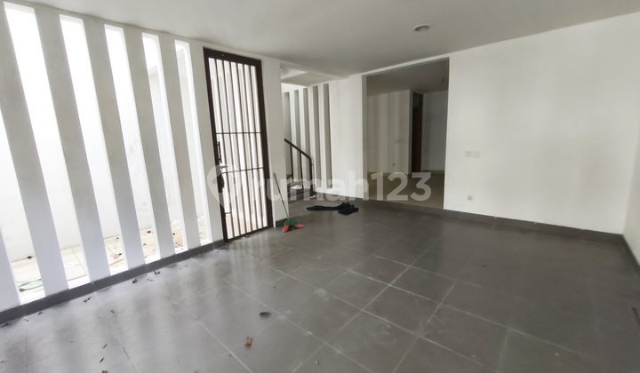 Dijual Rumah De Park Heliconia, BSD City Tangerang 2