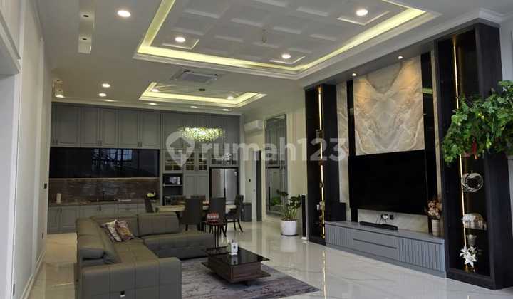 SELF-BUILT HOUSE IN ALAM SUTERA