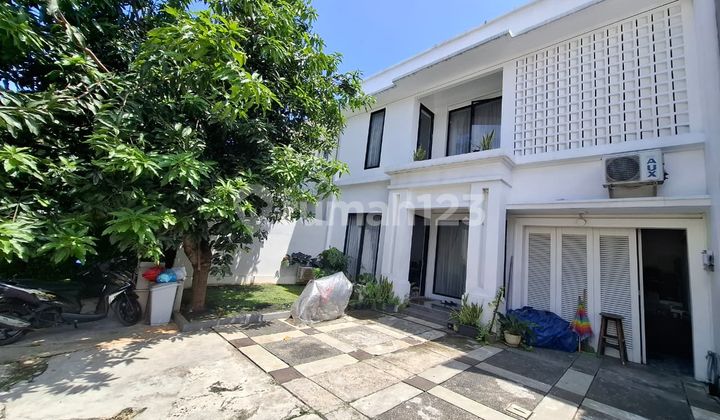 Sutera Feronia Alam Sutera House